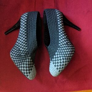 ZEE ALEXIS woven pump